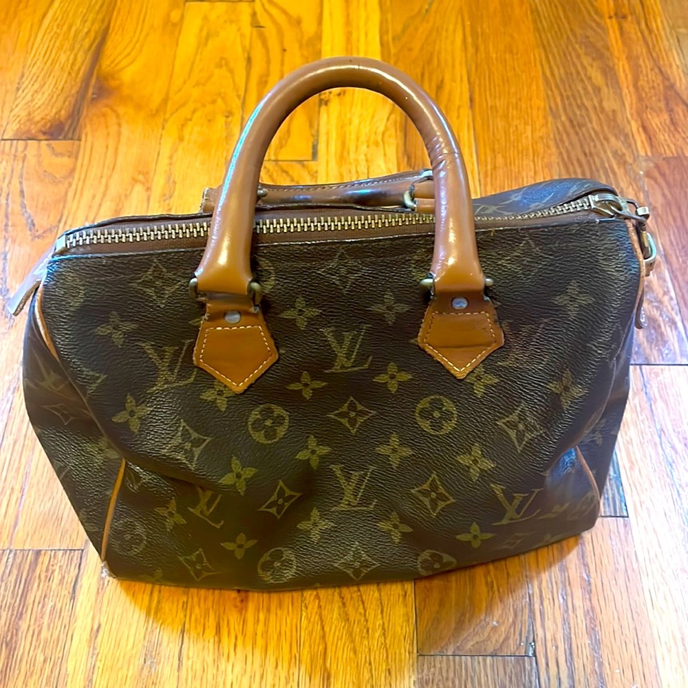 Louis Vuitton VINTAGE French Co. 1970’s Monogram Speedy 25